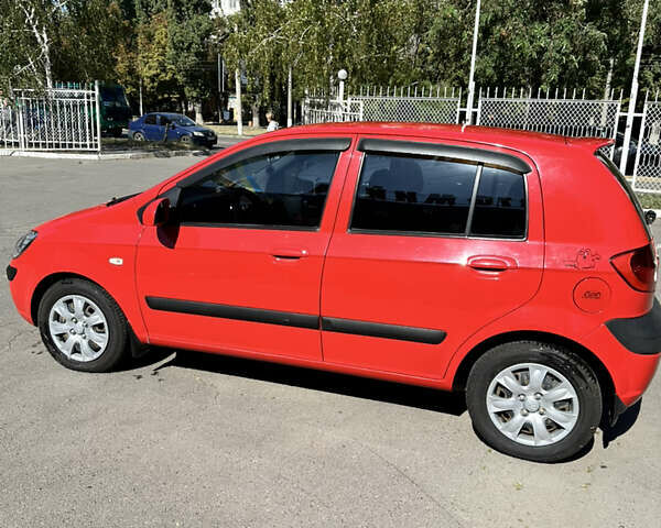 Красный Хендай Гетц, объемом двигателя 1.4 л и пробегом 31 тыс. км за 5900 $, фото 1 на Automoto.ua