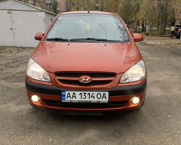 Красный Хендай Гетц, объемом двигателя 1.4 л и пробегом 170 тыс. км за 4500 $, фото 1 на Automoto.ua