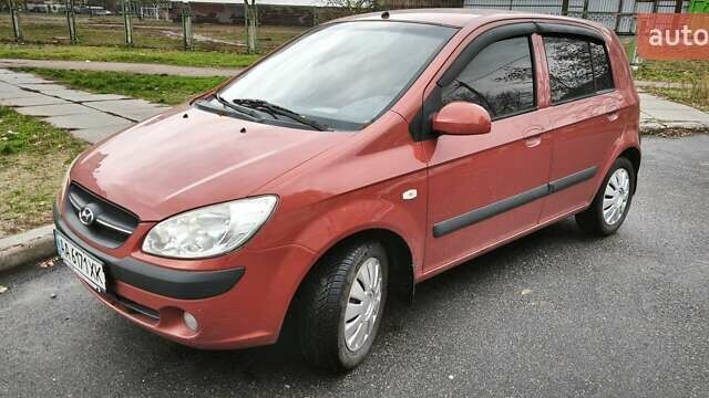 Красный Хендай Гетц, объемом двигателя 1.4 л и пробегом 193 тыс. км за 3999 $, фото 1 на Automoto.ua