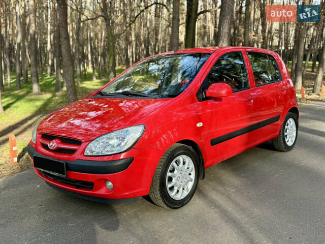 Красный Хендай Гетц, объемом двигателя 1.6 л и пробегом 147 тыс. км за 5999 $, фото 1 на Automoto.ua