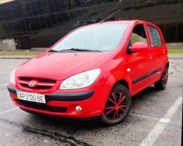Красный Хендай Гетц, объемом двигателя 1.6 л и пробегом 260 тыс. км за 5699 $, фото 1 на Automoto.ua