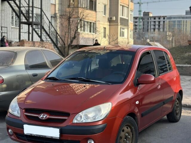 Красный Хендай Гетц, объемом двигателя 1.4 л и пробегом 189 тыс. км за 4650 $, фото 1 на Automoto.ua