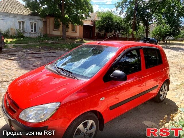Красный Хендай Гетц, объемом двигателя 1.1 л и пробегом 140 тыс. км за 2999 $, фото 1 на Automoto.ua