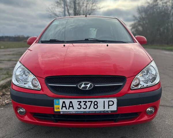 Красный Хендай Гетц, объемом двигателя 1.4 л и пробегом 30 тыс. км за 7100 $, фото 1 на Automoto.ua