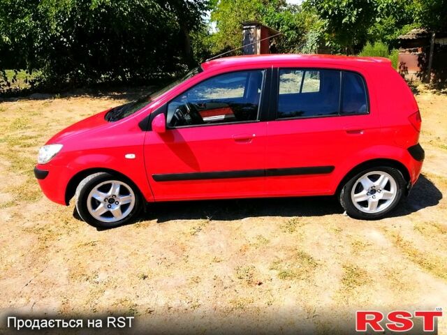 Червоний Хендай Гетц, об'ємом двигуна 1.4 л та пробігом 189 тис. км за 5200 $, фото 1 на Automoto.ua
