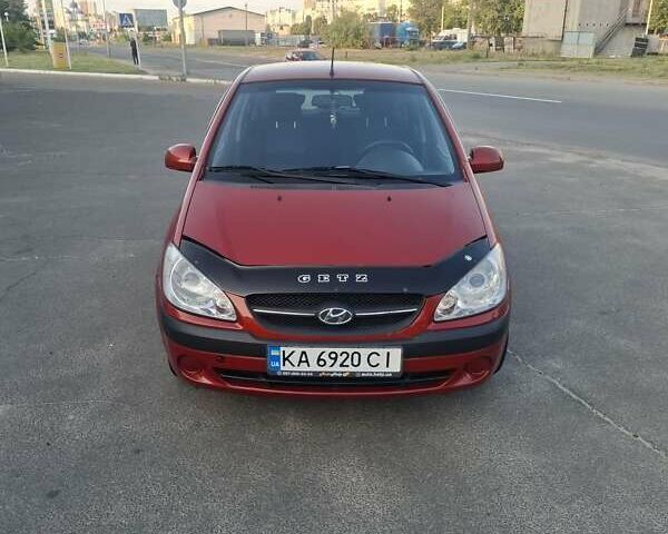 Красный Хендай Гетц, объемом двигателя 1.4 л и пробегом 180 тыс. км за 5400 $, фото 1 на Automoto.ua