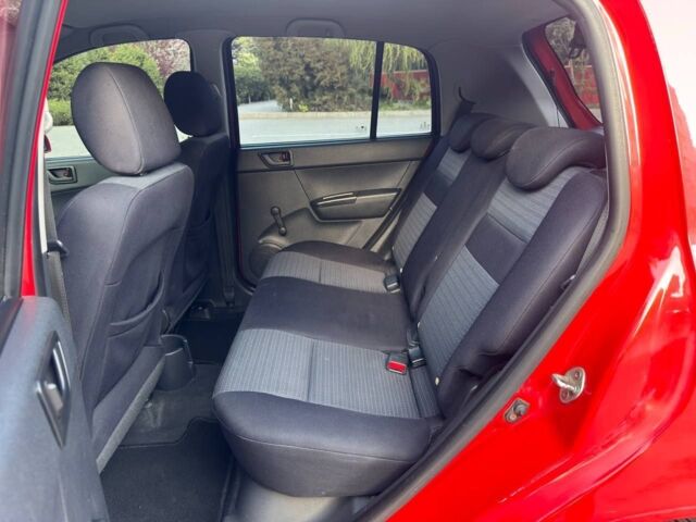 Красный Хендай Getz, объемом двигателя 1.4 л и пробегом 0 тыс. км за 4500 $, фото 1 на Automoto.ua