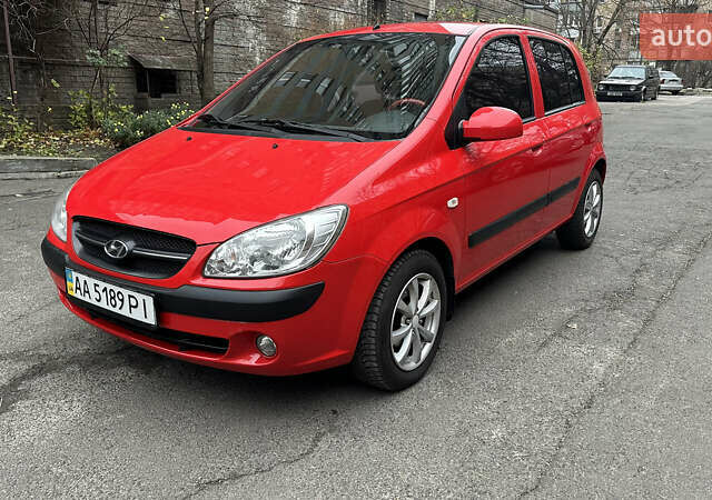 Красный Хендай Гетц, объемом двигателя 1.4 л и пробегом 143 тыс. км за 6600 $, фото 1 на Automoto.ua