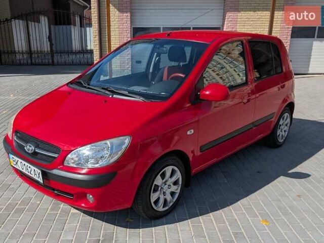 Красный Хендай Гетц, объемом двигателя 1.6 л и пробегом 115 тыс. км за 6700 $, фото 1 на Automoto.ua