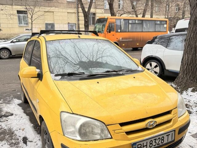 Желтый Хендай Гетц, объемом двигателя 1.3 л и пробегом 380 тыс. км за 4100 $, фото 1 на Automoto.ua