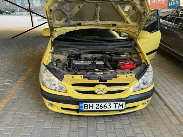 Желтый Хендай Гетц, объемом двигателя 1.4 л и пробегом 115 тыс. км за 6500 $, фото 1 на Automoto.ua
