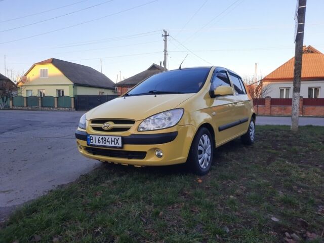 Желтый Хендай Гетц, объемом двигателя 1.4 л и пробегом 250 тыс. км за 3900 $, фото 1 на Automoto.ua