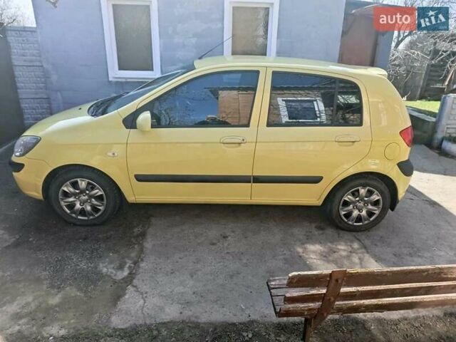 Желтый Хендай Гетц, объемом двигателя 1.4 л и пробегом 119 тыс. км за 5000 $, фото 1 на Automoto.ua