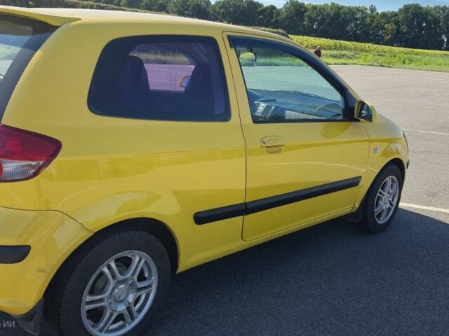 Желтый Хендай Гетц, объемом двигателя 1 л и пробегом 223 тыс. км за 3500 $, фото 1 на Automoto.ua