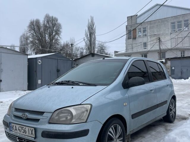 Серый Хендай Гетц, объемом двигателя 1.3 л и пробегом 320 тыс. км за 2800 $, фото 1 на Automoto.ua