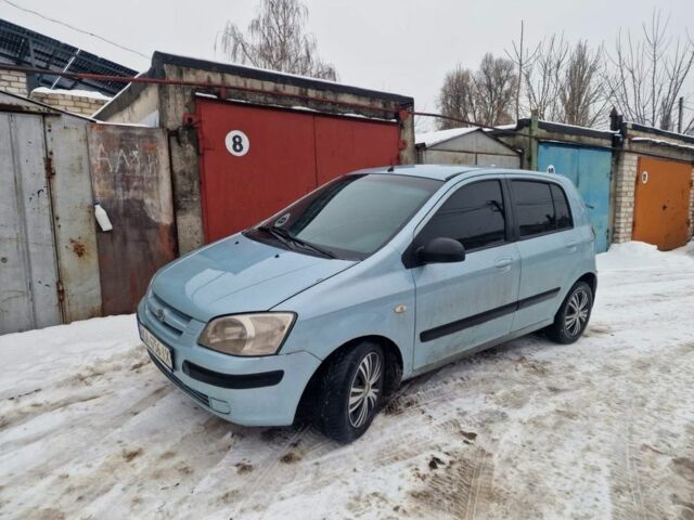 Серый Хендай Гетц, объемом двигателя 1.3 л и пробегом 320 тыс. км за 3100 $, фото 1 на Automoto.ua