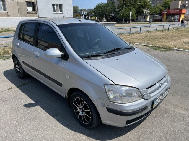 Сірий Хендай Гетц, об'ємом двигуна 1.4 л та пробігом 130 тис. км за 3000 $, фото 1 на Automoto.ua
