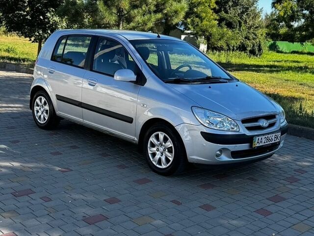 Серый Хендай Гетц, объемом двигателя 1.4 л и пробегом 150 тыс. км за 4600 $, фото 1 на Automoto.ua