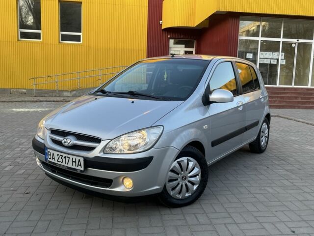 Серый Хендай Гетц, объемом двигателя 1.4 л и пробегом 184 тыс. км за 5400 $, фото 1 на Automoto.ua