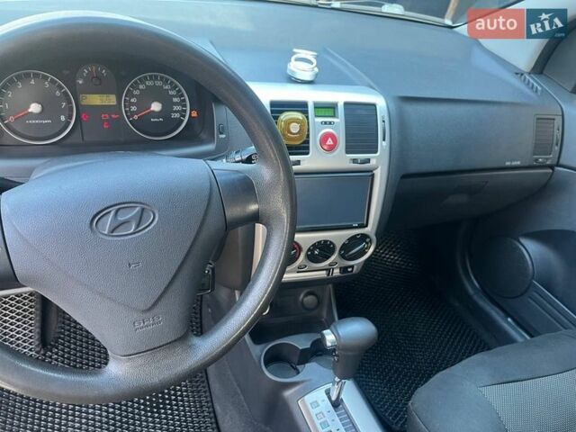 Серый Хендай Гетц, объемом двигателя 1.4 л и пробегом 185 тыс. км за 4900 $, фото 1 на Automoto.ua