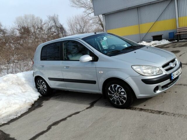 Серый Хендай Гетц, объемом двигателя 1.4 л и пробегом 257 тыс. км за 4500 $, фото 1 на Automoto.ua