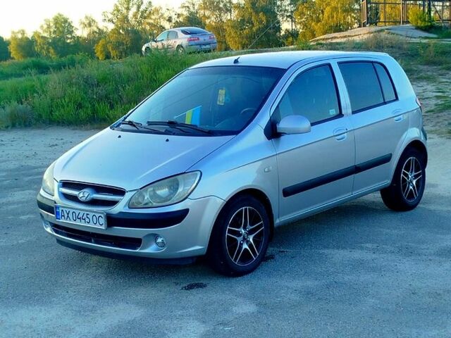 Серый Хендай Гетц, объемом двигателя 1.6 л и пробегом 200 тыс. км за 3300 $, фото 1 на Automoto.ua