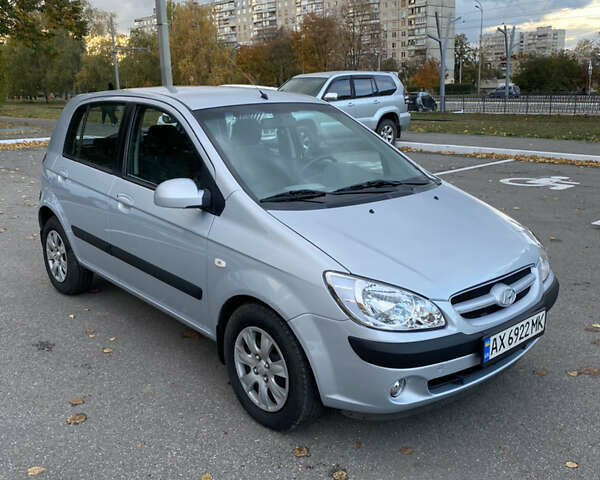 Серый Хендай Гетц, объемом двигателя 1.4 л и пробегом 151 тыс. км за 3700 $, фото 1 на Automoto.ua