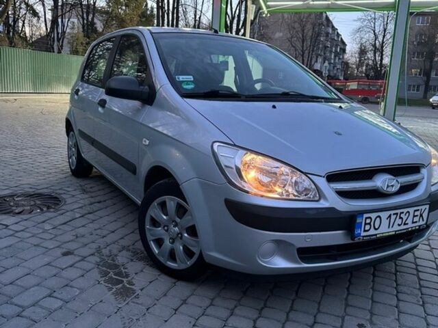Серый Хендай Гетц, объемом двигателя 1.1 л и пробегом 147 тыс. км за 3500 $, фото 1 на Automoto.ua