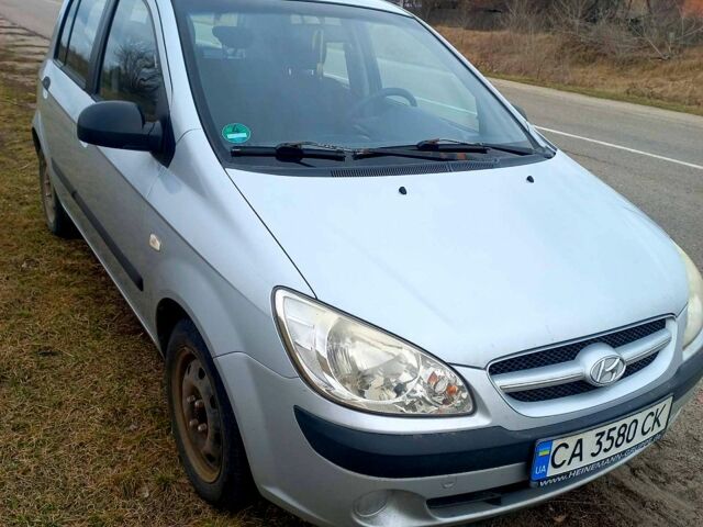 Серый Хендай Гетц, объемом двигателя 1.1 л и пробегом 185 тыс. км за 4000 $, фото 1 на Automoto.ua