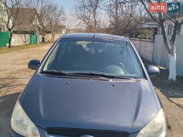 Серый Хендай Гетц, объемом двигателя 1.4 л и пробегом 140 тыс. км за 4200 $, фото 1 на Automoto.ua