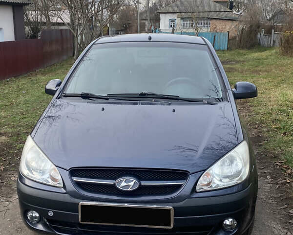 Серый Хендай Гетц, объемом двигателя 1.4 л и пробегом 200 тыс. км за 3500 $, фото 1 на Automoto.ua