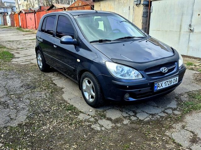 Серый Хендай Гетц, объемом двигателя 1.4 л и пробегом 240 тыс. км за 4350 $, фото 1 на Automoto.ua