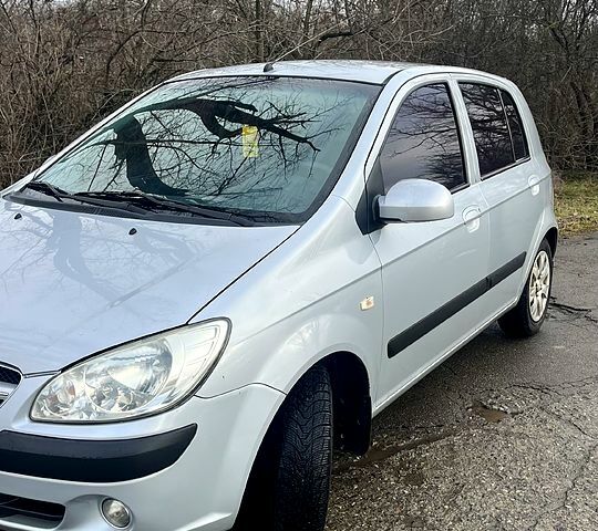 Сірий Хендай Гетц, об'ємом двигуна 1.4 л та пробігом 18000 тис. км за 5400 $, фото 1 на Automoto.ua