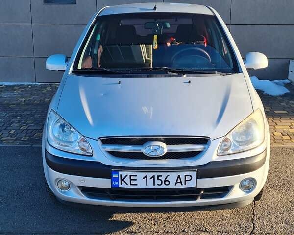 Серый Хендай Гетц, объемом двигателя 1.4 л и пробегом 180 тыс. км за 4850 $, фото 1 на Automoto.ua