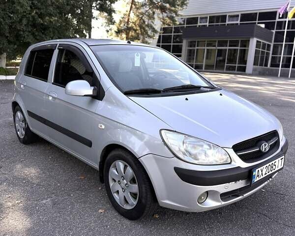 Серый Хендай Гетц, объемом двигателя 1.4 л и пробегом 165 тыс. км за 5200 $, фото 1 на Automoto.ua