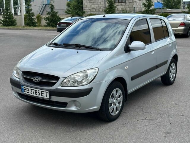 Серый Хендай Гетц, объемом двигателя 1.4 л и пробегом 145 тыс. км за 5400 $, фото 1 на Automoto.ua