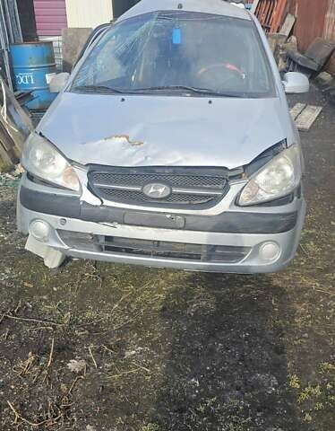 Серый Хендай Гетц, объемом двигателя 1.4 л и пробегом 188 тыс. км за 3000 $, фото 1 на Automoto.ua