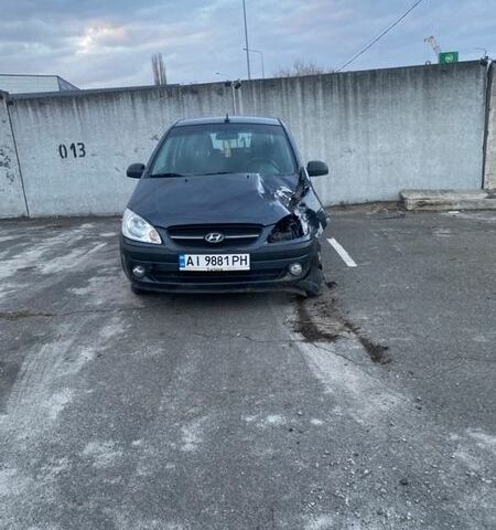 Серый Хендай Гетц, объемом двигателя 1.4 л и пробегом 140 тыс. км за 3300 $, фото 1 на Automoto.ua