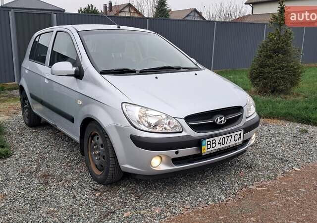 Серый Хендай Гетц, объемом двигателя 1.6 л и пробегом 137 тыс. км за 6000 $, фото 1 на Automoto.ua