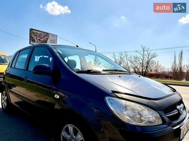 Серый Хендай Гетц, объемом двигателя 1.4 л и пробегом 150 тыс. км за 4500 $, фото 1 на Automoto.ua