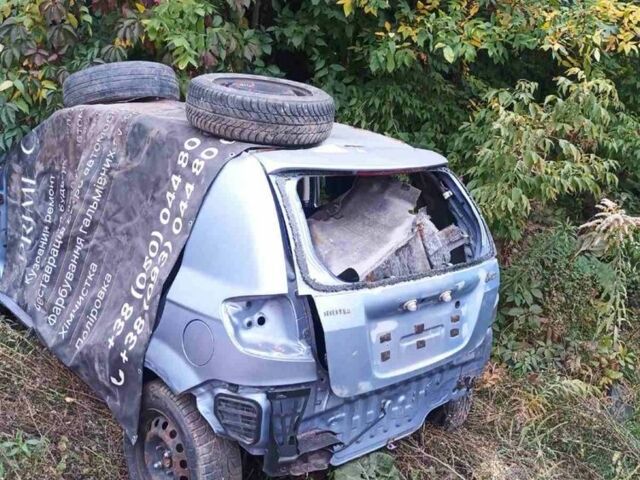 Синий Хендай Гетц, объемом двигателя 1.3 л и пробегом 220 тыс. км за 200 $, фото 1 на Automoto.ua