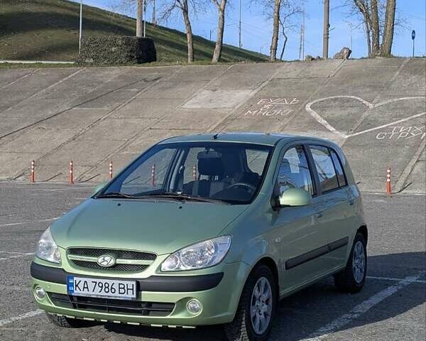 Зеленый Хендай Гетц, объемом двигателя 1.6 л и пробегом 167 тыс. км за 4700 $, фото 1 на Automoto.ua