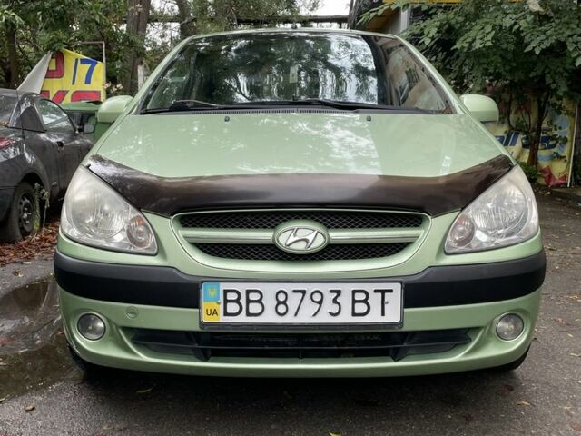 Зеленый Хендай Гетц, объемом двигателя 1.4 л и пробегом 218 тыс. км за 3500 $, фото 1 на Automoto.ua