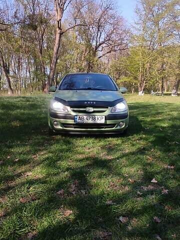 Зеленый Хендай Гетц, объемом двигателя 1.4 л и пробегом 120 тыс. км за 5850 $, фото 1 на Automoto.ua