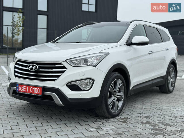 Белый Хендай Гранд Санта Фе, объемом двигателя 2.2 л и пробегом 149 тыс. км за 20777 $, фото 1 на Automoto.ua