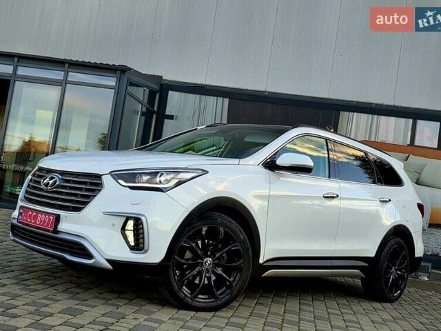 Белый Хендай Гранд Санта Фе, объемом двигателя 2.2 л и пробегом 118 тыс. км за 26950 $, фото 1 на Automoto.ua