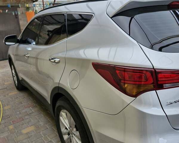 Хендай Гранд Санта Фє, об'ємом двигуна 2 л та пробігом 175 тис. км за 22000 $, фото 1 на Automoto.ua