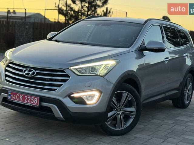 Серый Хендай Гранд Санта Фе, объемом двигателя 2.2 л и пробегом 132 тыс. км за 20999 $, фото 1 на Automoto.ua