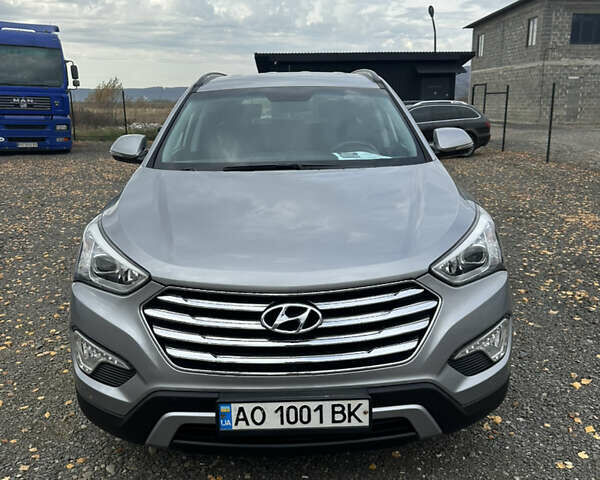 Сірий Хендай Гранд Санта Фє, об'ємом двигуна 2.2 л та пробігом 211 тис. км за 20900 $, фото 1 на Automoto.ua