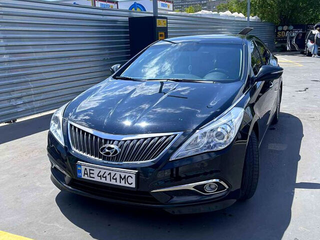 Чорний Хендай Грандер, об'ємом двигуна 3 л та пробігом 216 тис. км за 11500 $, фото 1 на Automoto.ua